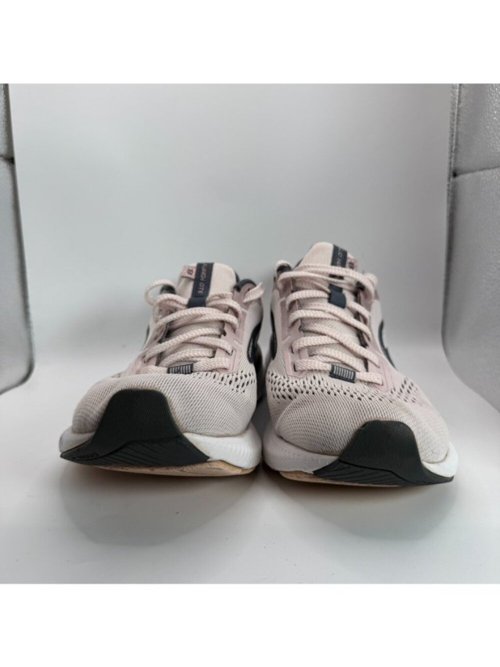 Brooks Launch GTS 8 Shoes Women Size 9 B Light Pink Running Training Gym - Picture 2 of 12
